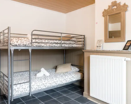Spacious Apartment on Damse canal @ Bruges
