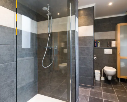 Spacious Apartment on Damse canal @ Bruges