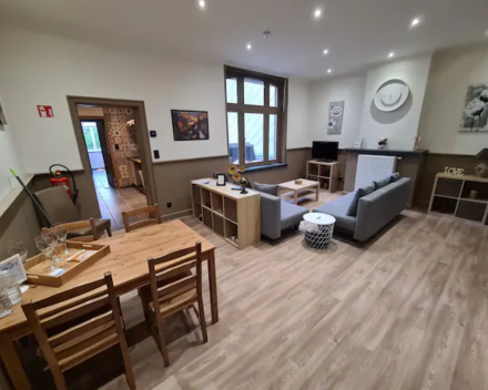 Beautiful Apartement with sight on Damse canal @ Bruges