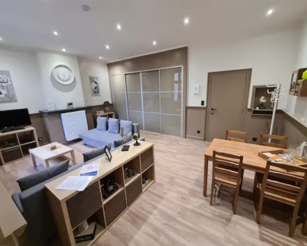 Beautiful Apartement with sight on Damse canal @ Bruges