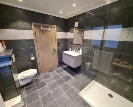 Beautiful Apartement with sight on Damse canal @ Bruges