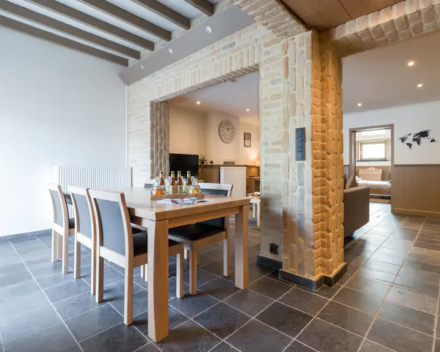 Spacious Apartment on Damse canal @ Bruges