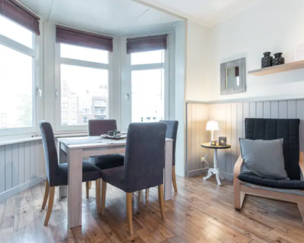 Charmant apartment with sight on Damse canal @ Bruges
